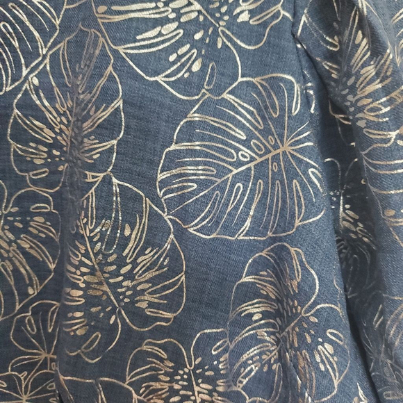 OLIVIA & MARTIN BEAUTIFUL SILVER AND BLUE BLOUSE - Picture 5 of 9